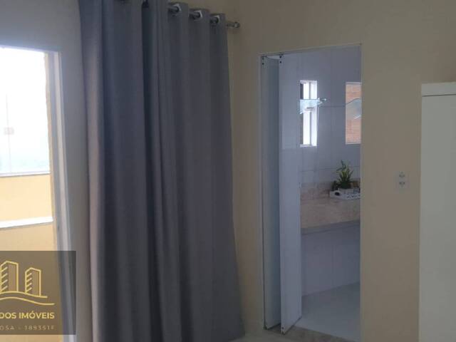 Casa para Venda em Santana de Parnaíba - 4