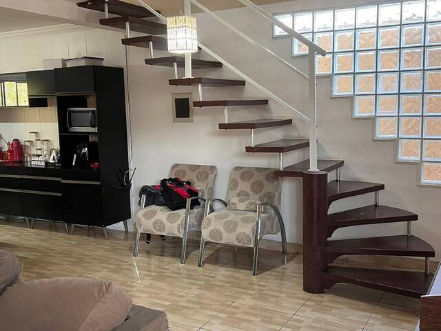 Sobrado para Venda em Santana de Parnaíba - 5