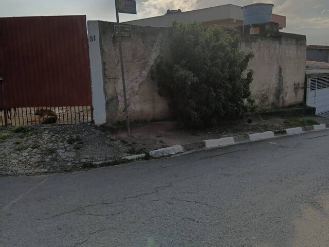 Terreno para Venda em Santana de Parnaíba - 4